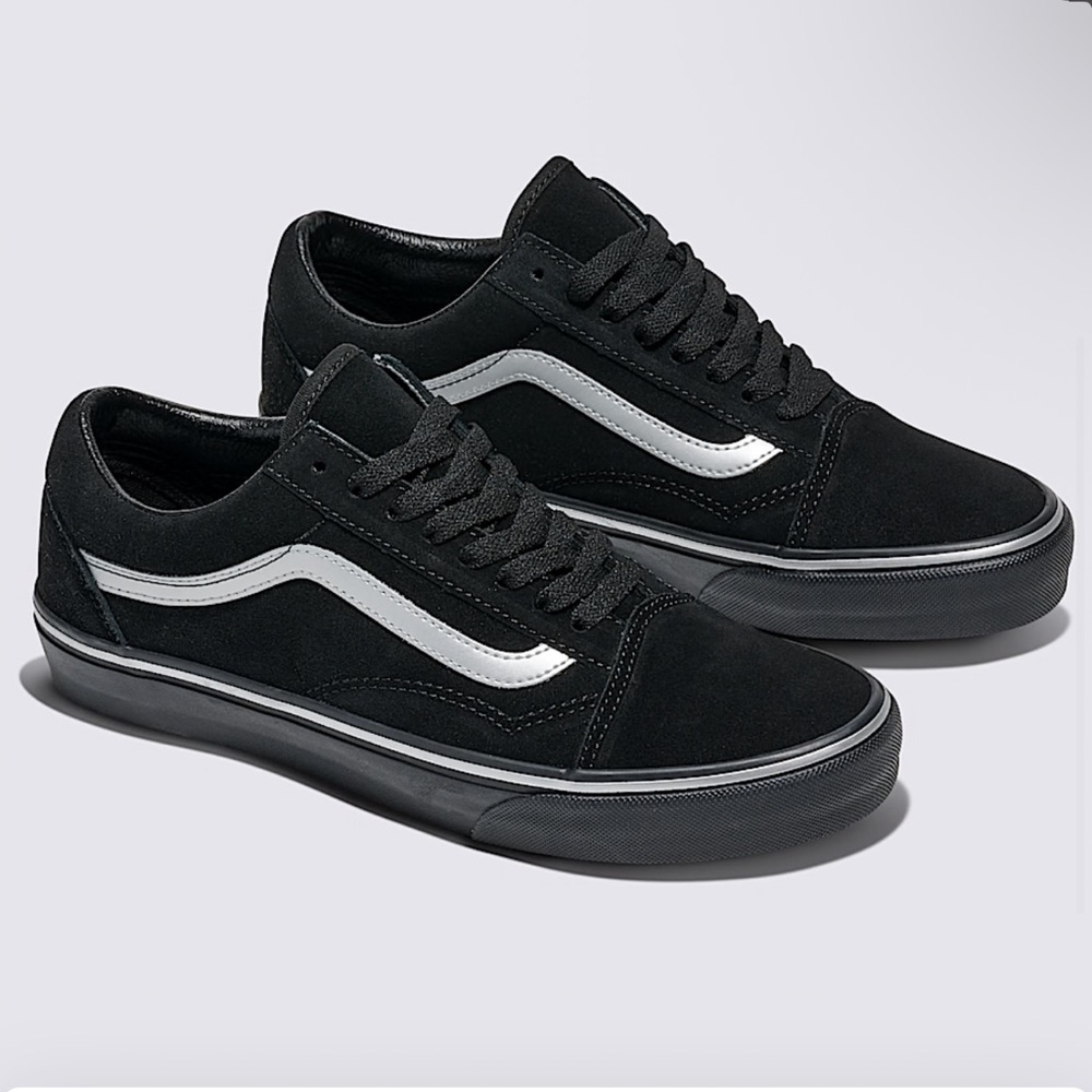 Vans Old Skool Metallic Black and Silver NWB Limited Skateboard Sneakers Unisex